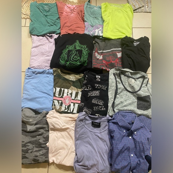 Lot Of 16 Shirt: Bundle | Size Medium | Goodfellow New Balance Pacsun Marvel - Picture 1 of 9